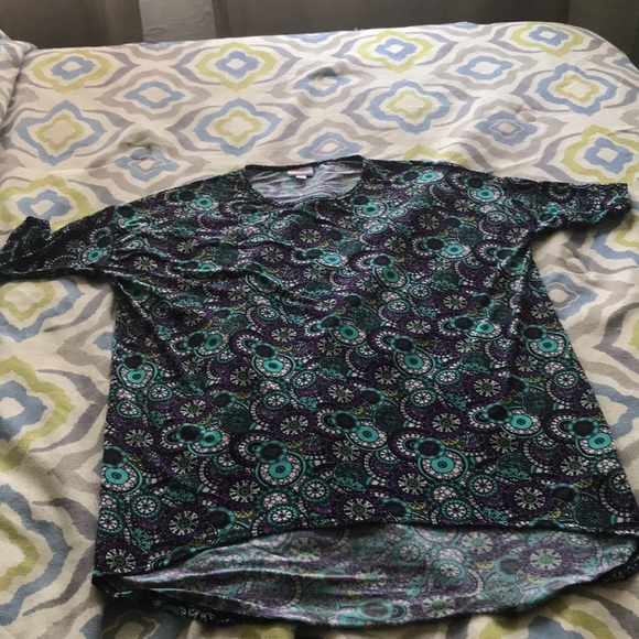 LuLaRoe Tops - LulaRoe Irma .... Sm